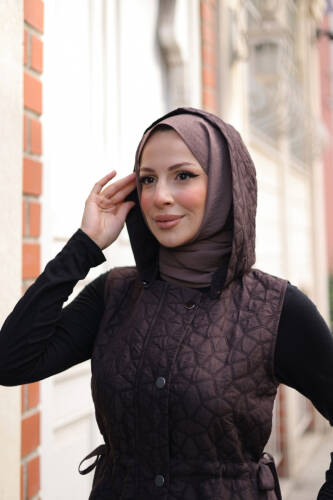 Şirin Kapüşonlu Kapitone Yelek Kahverengi - 7005 - 8