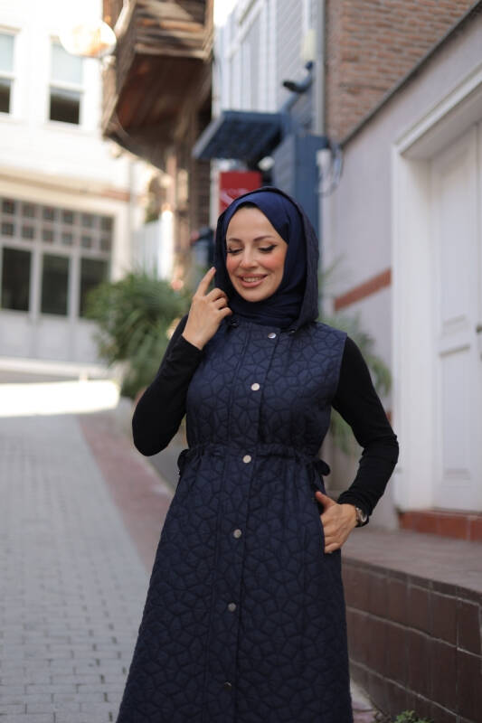 Şirin Kapüşonlu Kapitone Yelek Lacivert - 7005 - 4