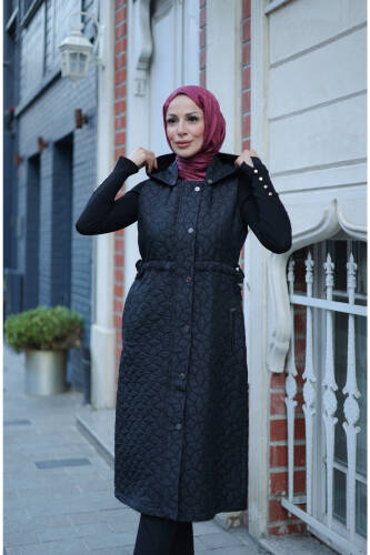 Şirin Kapüşonlu Kapitone Yelek Siyah - 7005 - Kadeem Giyim