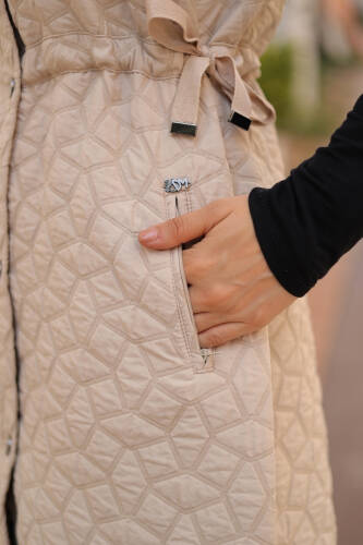 Şirin Kapüşonlu Kapitone Yelek Taş - 7005 - 3