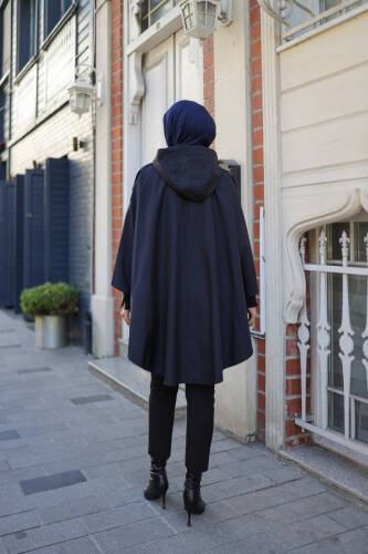 YONCA YAĞMURLUK & Lacivert - 2011 - 8